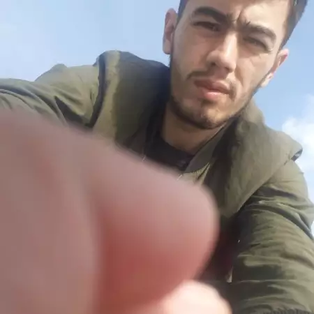 Sanjarbek, 26موسكو, روسيا 
