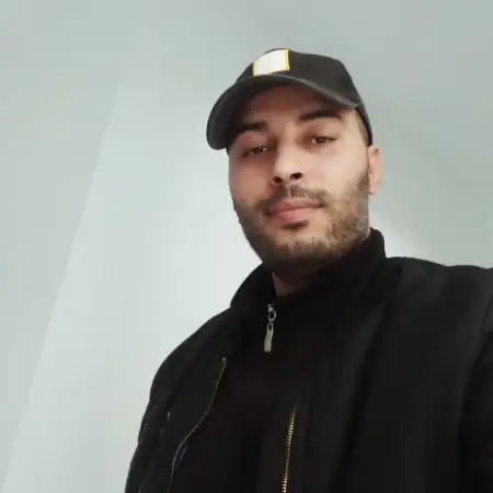 Majdi, 32روسيا 