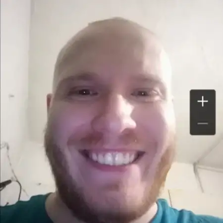 Renat, 38 روسيا