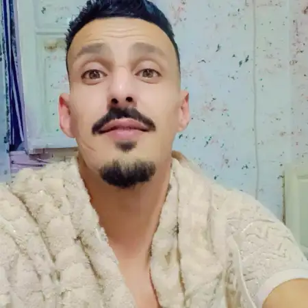 Noureddine, 32الجزائر 