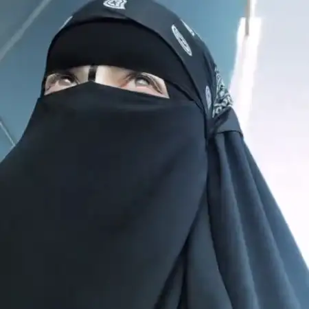 Aisha, 20كازاخستان 