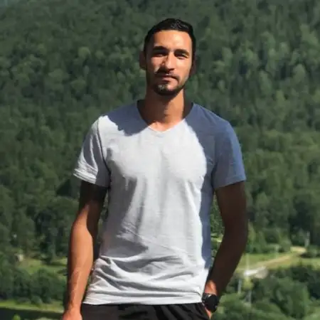 Ilnur, 33Ufa, روسيا 