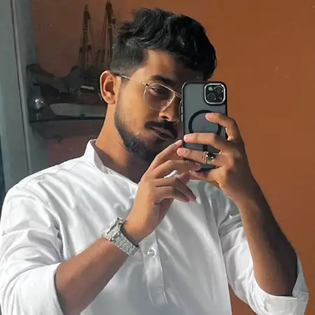Razin, 28 Surat, الهند