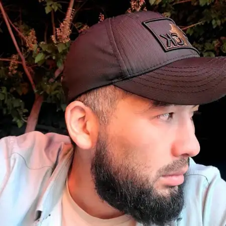Abdulaziz, 35بولندا 