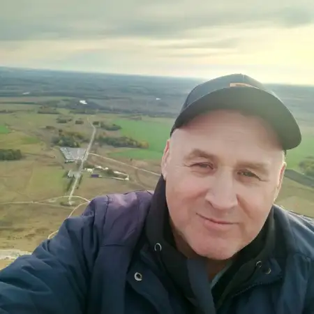 Dinaris, 49Ufa, روسيا 
