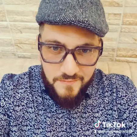 Younes, 34الجزائر 