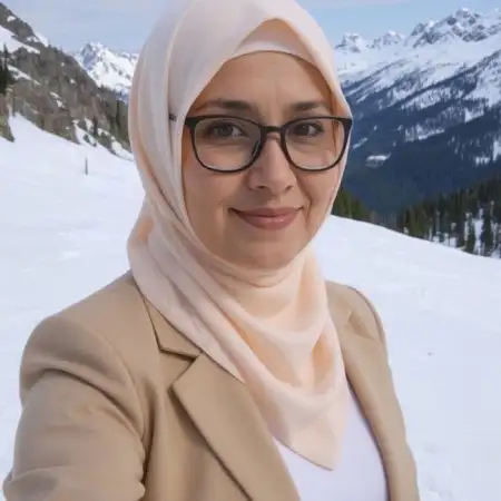 Halima, 43New York, الولايات المتحدة 