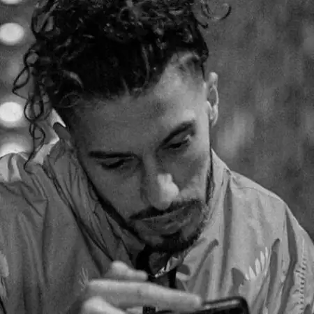 Ahmed, 27 الجزائر