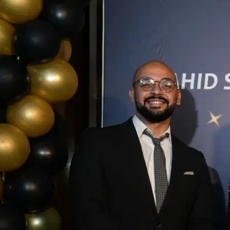 Farooq, 28الولايات المتحدة 