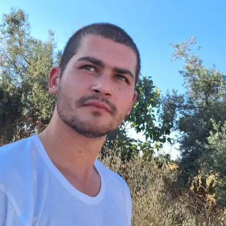 Ahmed, 23Saint Petersburg, روسيا 