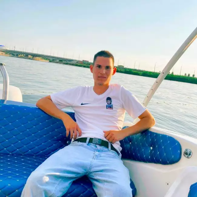 Ilnur, 26, قازان, روسيا - موقع التعارف الإسلامي