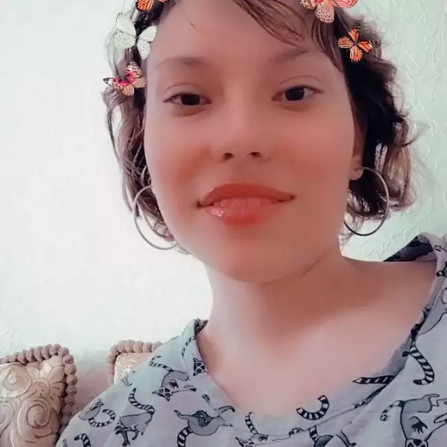 Alina, 21, موسكو, روسيا - موقع التعارف الإسلامي