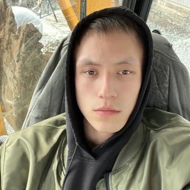 Erik, 23, Pervouralsk, روسيا - موقع التعارف الإسلامي