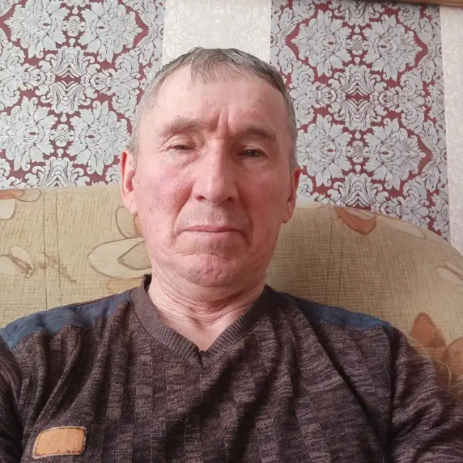 Rifhat, 63, Arsk, روسيا