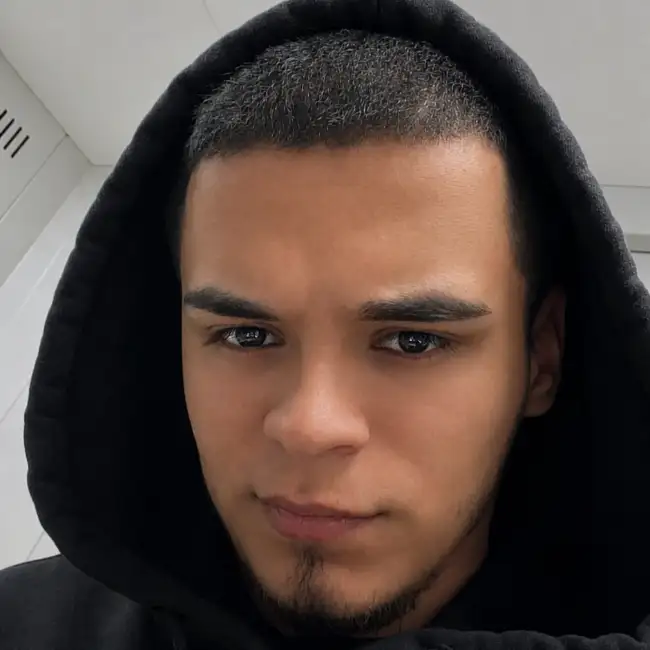 Hus, 26, موسكو, روسيا - موقع التعارف الإسلامي