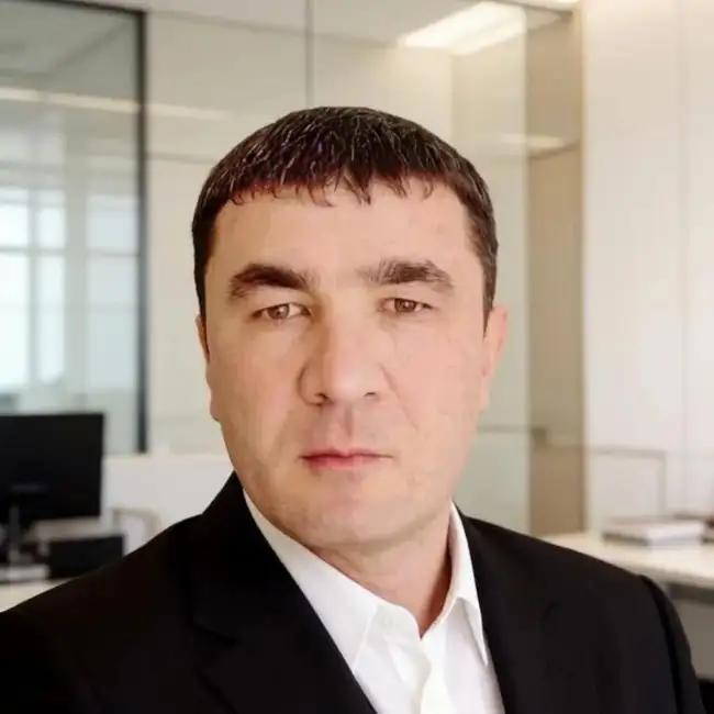 Renat, 46
